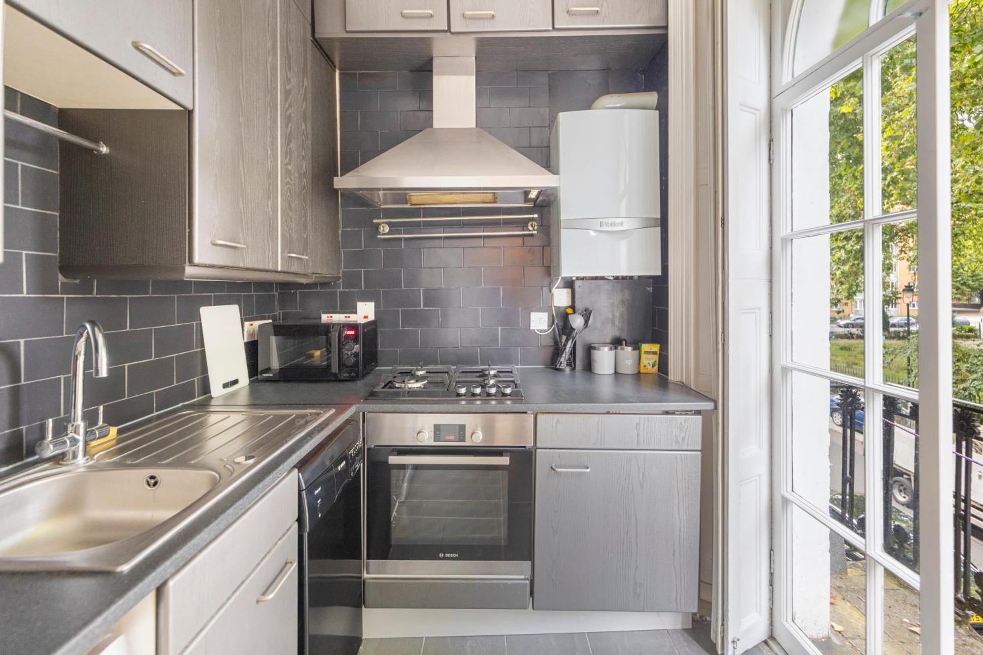 Regent'S Square Charming Flat Apartment Лондон Екстериор снимка