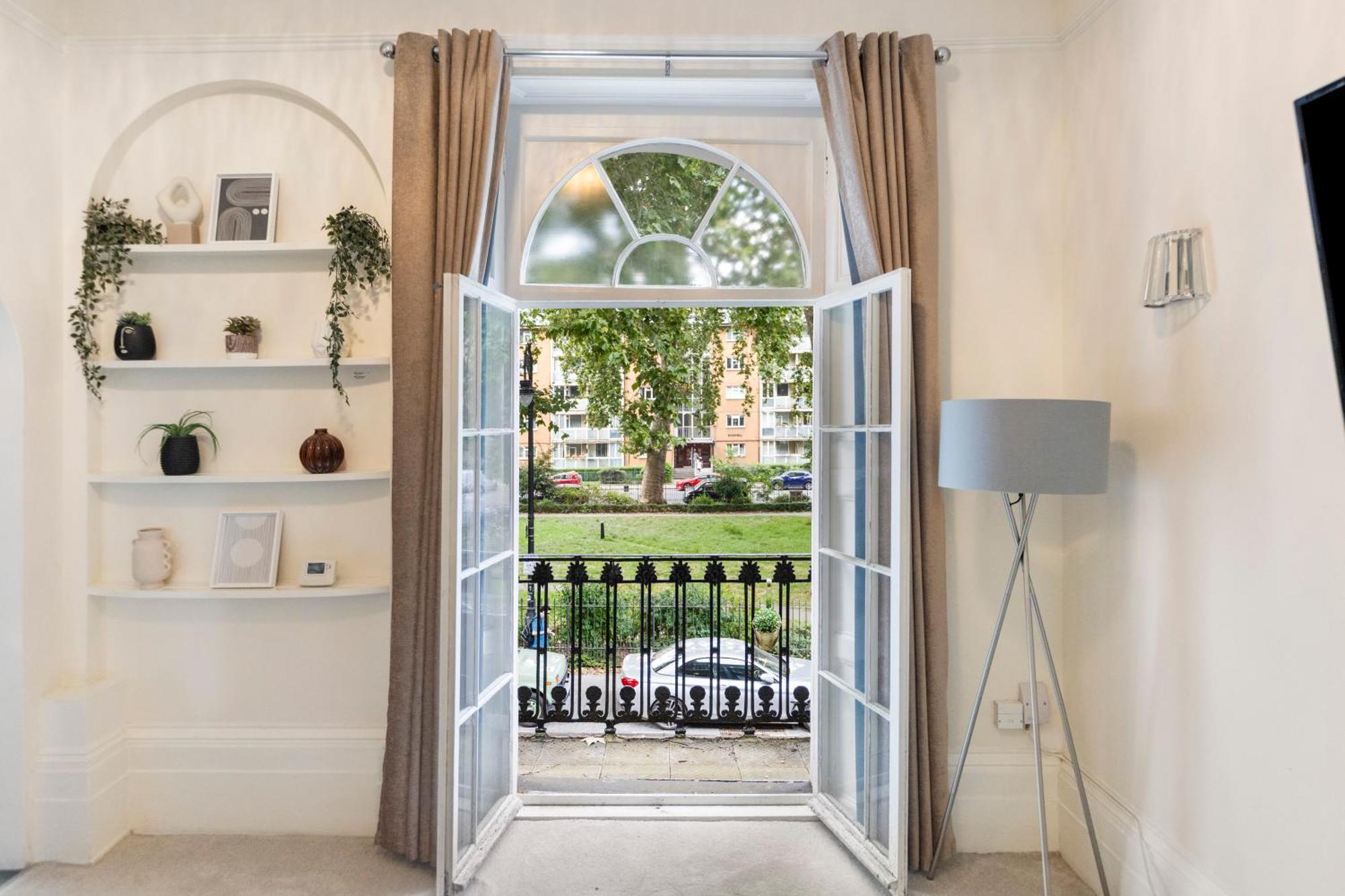 Regent'S Square Charming Flat Apartment Лондон Екстериор снимка